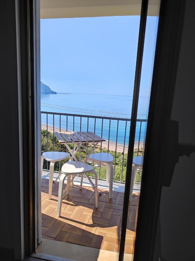 Sea Sound House Villa Sant'Ambrogio  Eksteriør billede